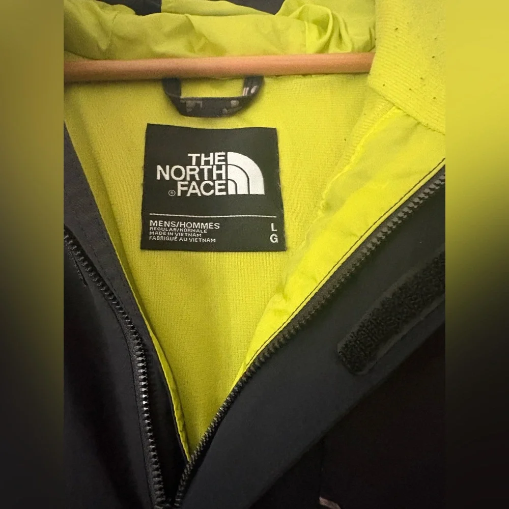 North face snow Number 11 shell jacket size L